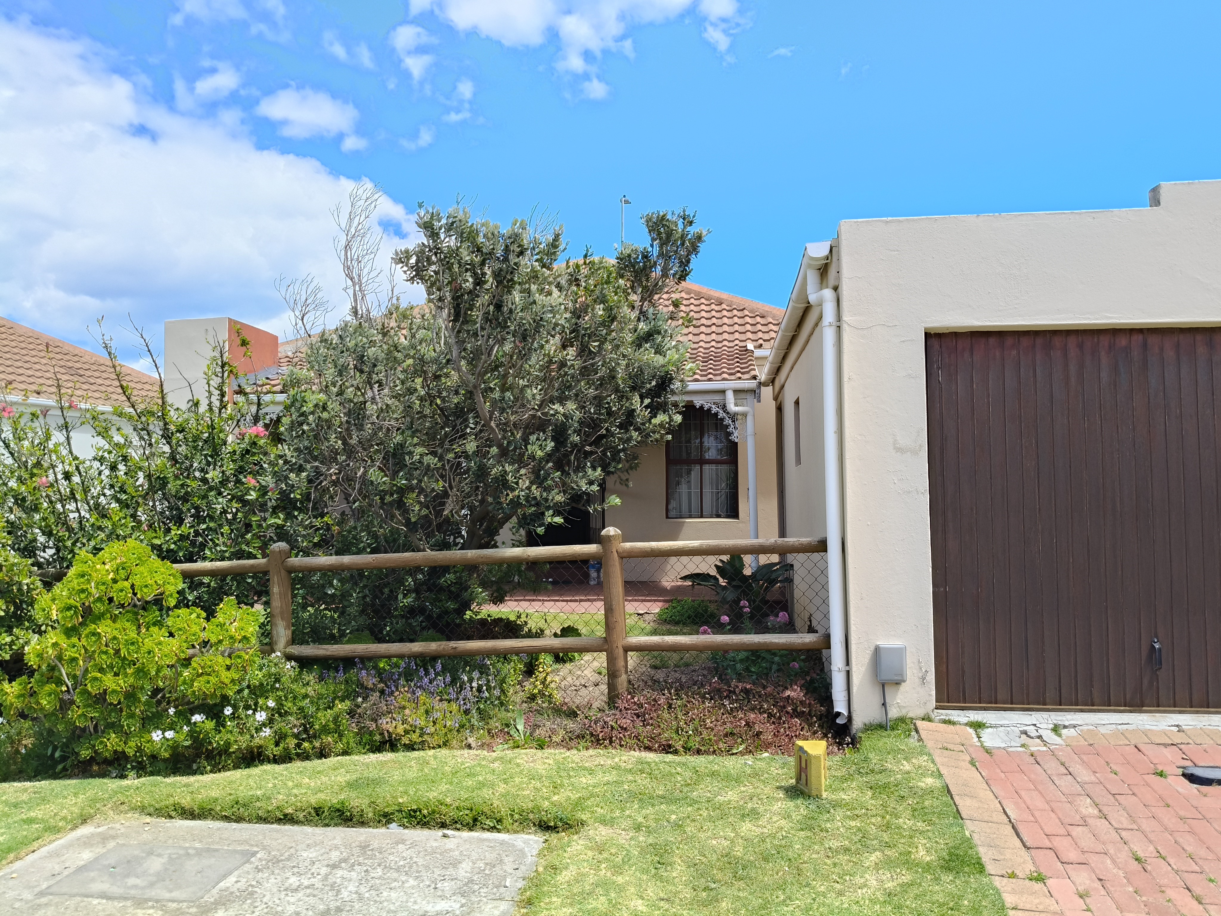 2 Bedroom Property for Sale in Fairview Golf Estate Western Cape